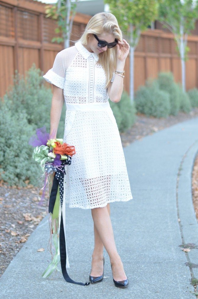 White lace Dress // thestylesafari.com