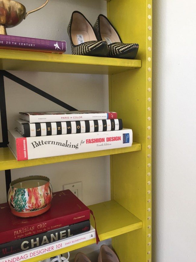 DIY IKEA Bookshelf Hack // thestylesafari.com