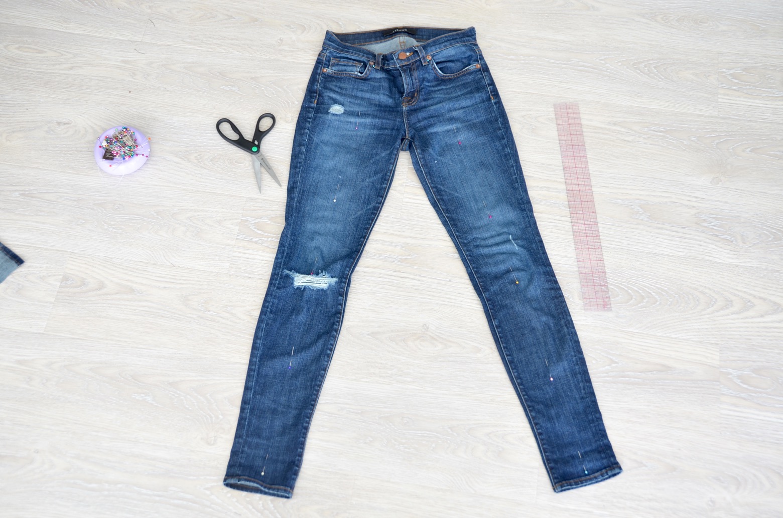 how to DIY vestments inspired two tone jeans, do it yourself by Stefanie Schoen of the Style Safari