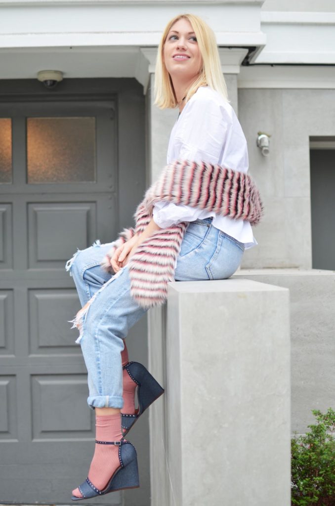 summer pieces remixed, off the shoulder white top, ripped jeans, open toe sandals, pink socks, pink faux fur scarf // thestylesafari.com