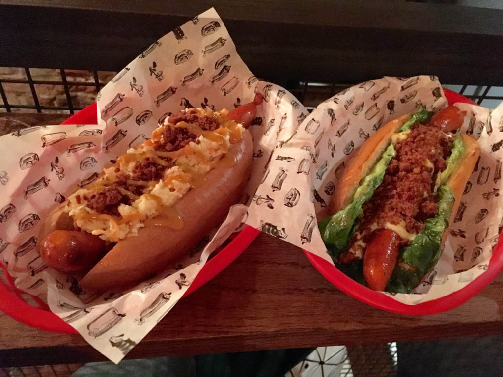 12 best places to eat in London, best places in london Bubbledogs