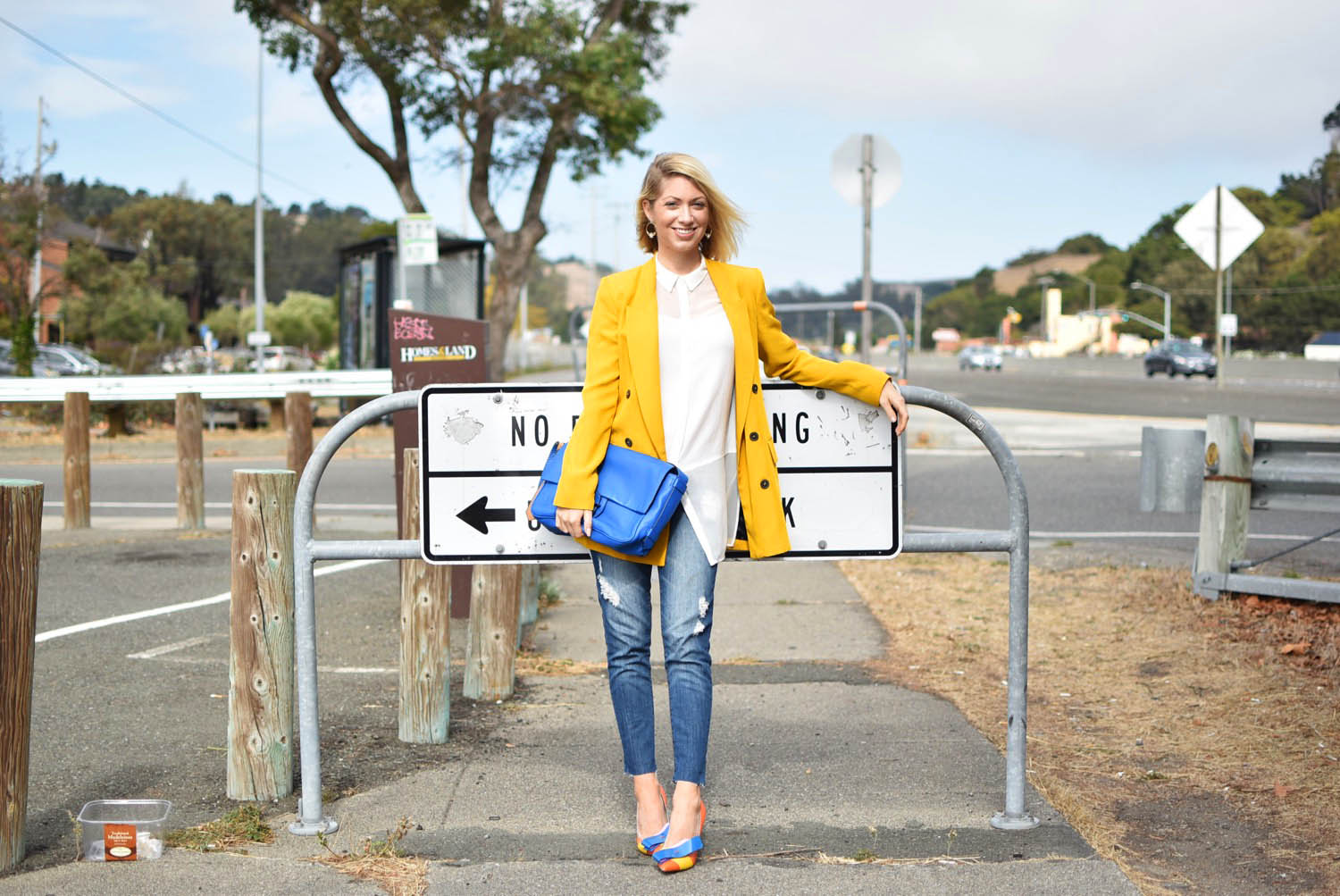 longline blazer and blouse, how to wear jeans to work, fall style, yellow blazer