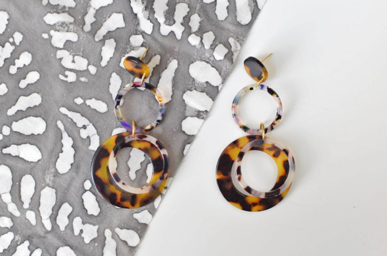 DIY Tortoiseshell circle earrings