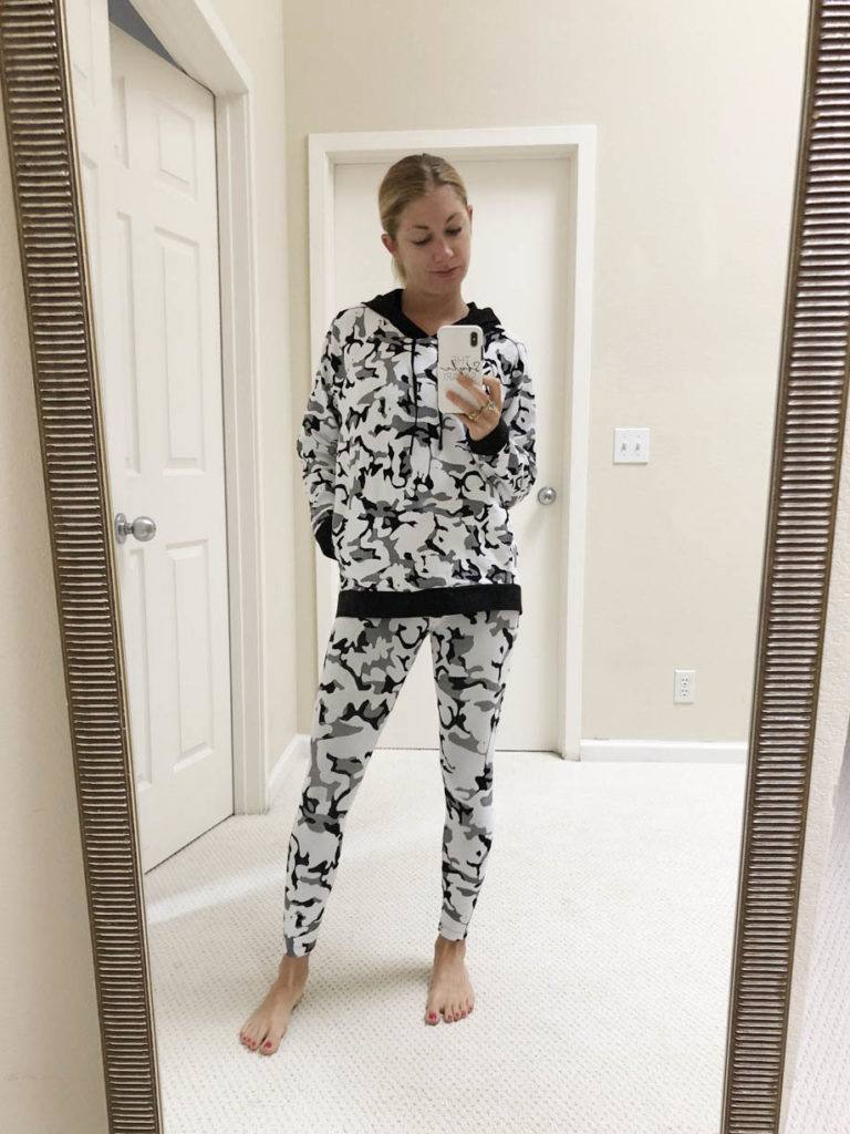 7 Days of Real Outfits, koral activewear set