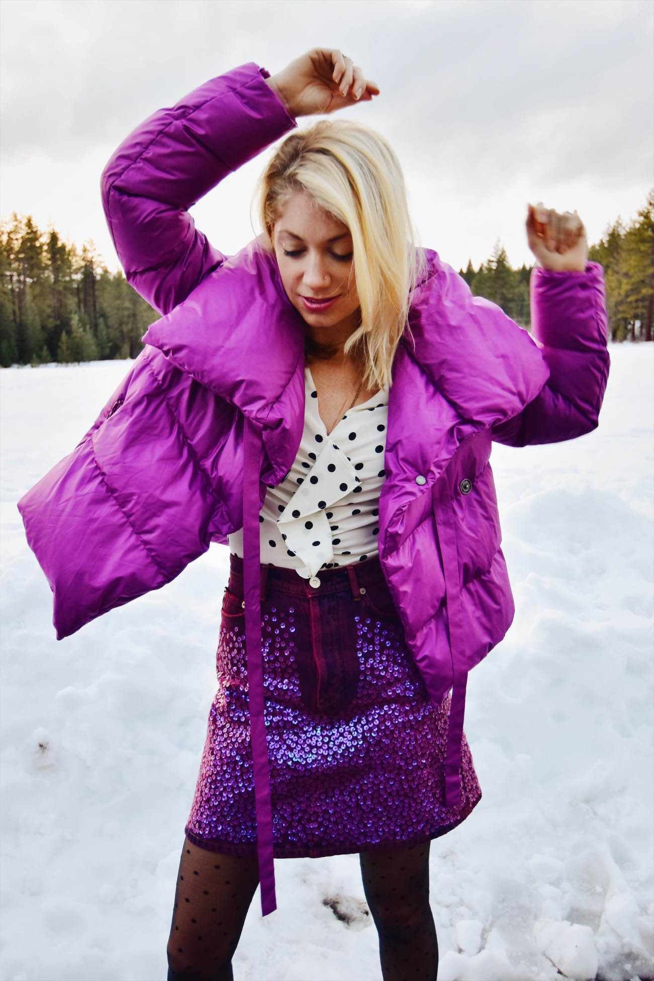 all my lake tahoe looks ski snow looks berry puffer jacket