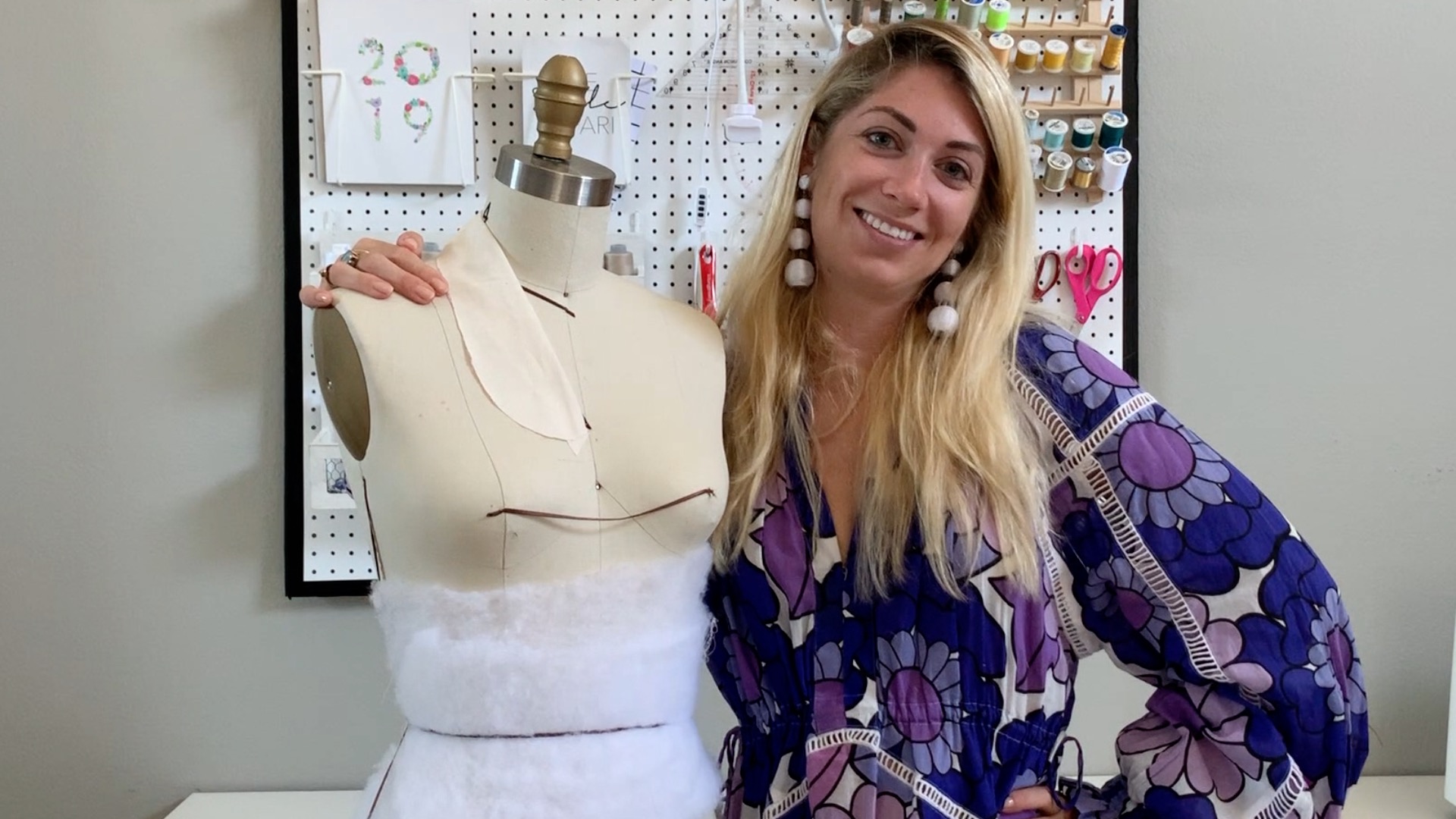 Sewing with Stefanie: How to Drape a Basic Collar • theStyleSafari